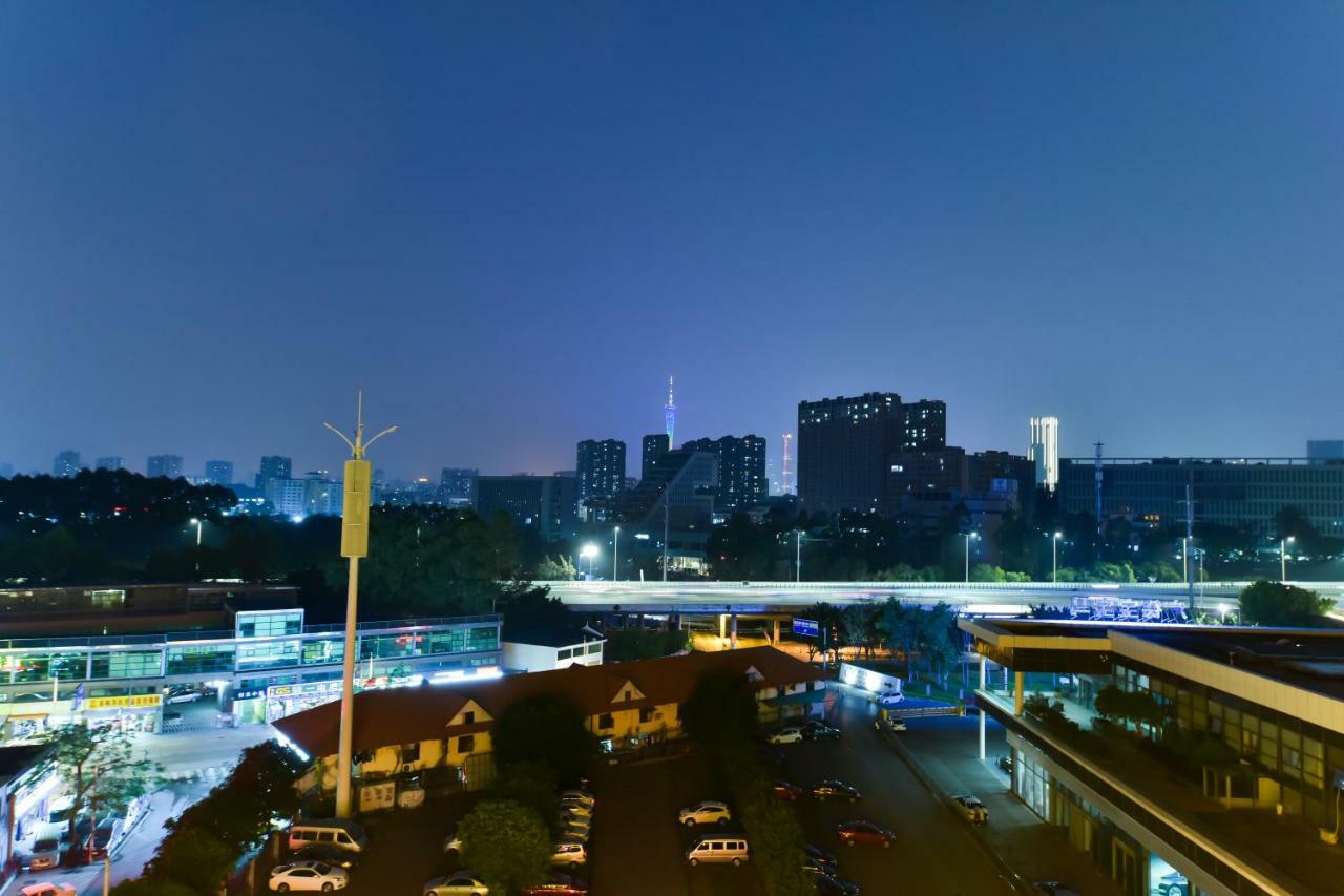 Ibis Guangzhou Pazhou International Exhibition Center Hotel Exterior foto